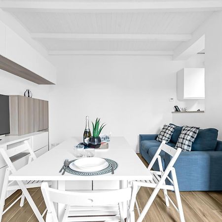 Lo3 • Navigli Chic Apartment • Мілан Екстер'єр фото